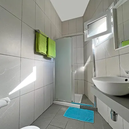 Apollo By Albert's 3* Larnaca