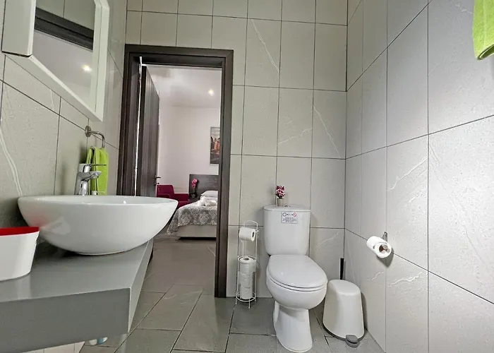 Guest house Apollo By Albert's 3*