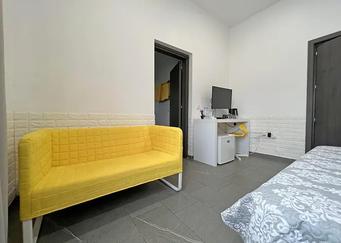 Гостьовий будинок Apollo By Albert's Ларнака