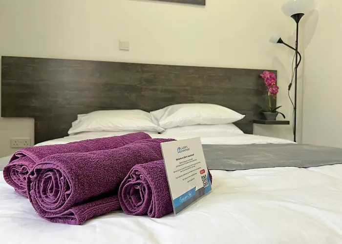 Гостьовий будинок Apollo By Albert's