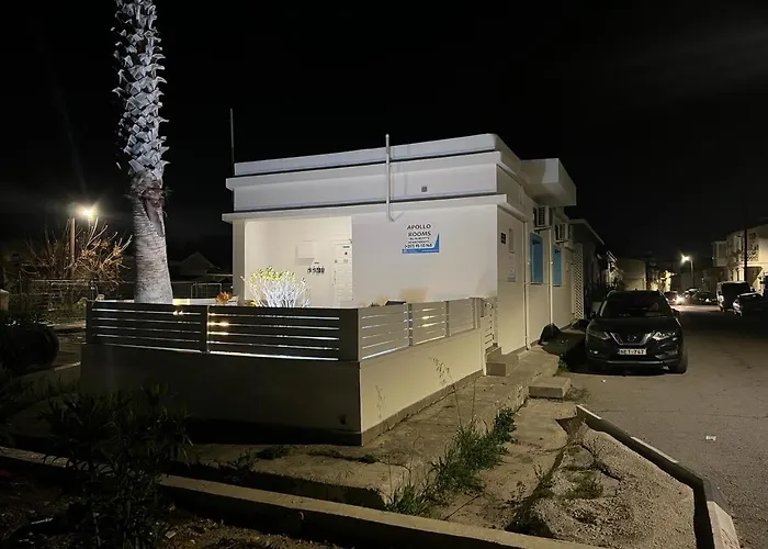 Apollo By Albert's Ларнака